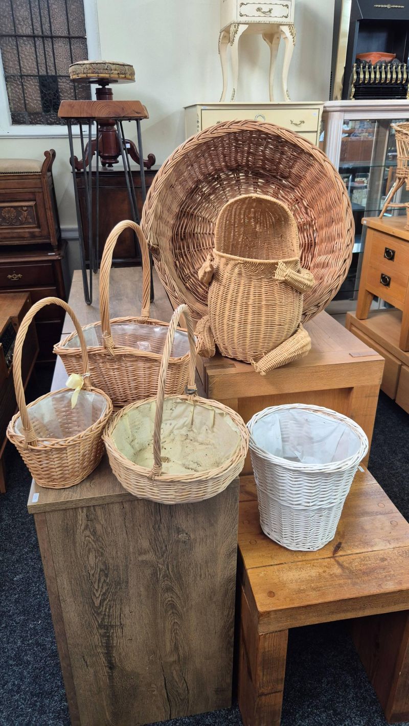 Lot 262-1 for Next Gainsborough Auction